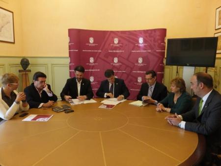 Imagen La Diputación firma convenios con los Ayuntamientos que albergan las instalaciones de los CEAAS