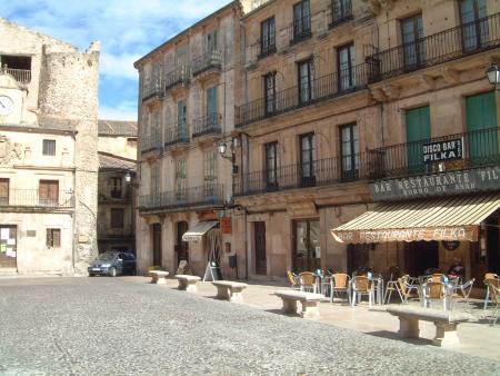 Vista de la plaza 01 - 2005 - did-infografica