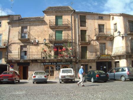 Vista de la plaza 02 - 2005 - did-infografica