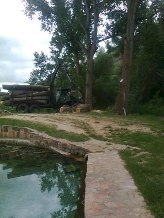 Imagen ACONDICIONAMIENTO DE LA FUENTE DE LA SALUD