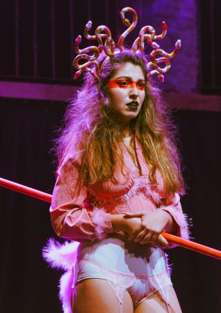 Imagen Helarte Teatro con “La esclava del demonio” vencedora del XI Certamen de Teatro Aficionado  “Siete Llaves” de Sepúlveda