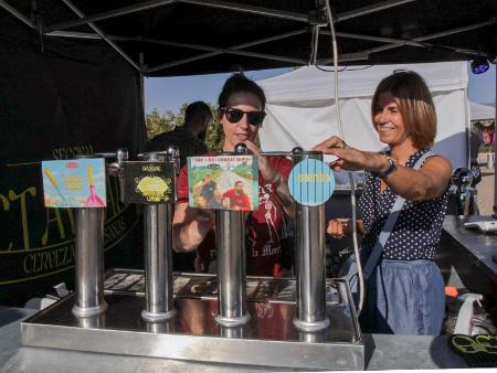 Imagen La Diputación de Segovia, a través de su marca agroalimentaria, Alimentos de Segovia, hace su cuarta parada de ‘Amor a primera birra’ en el Sotillo Beer Fest de La Lastrilla